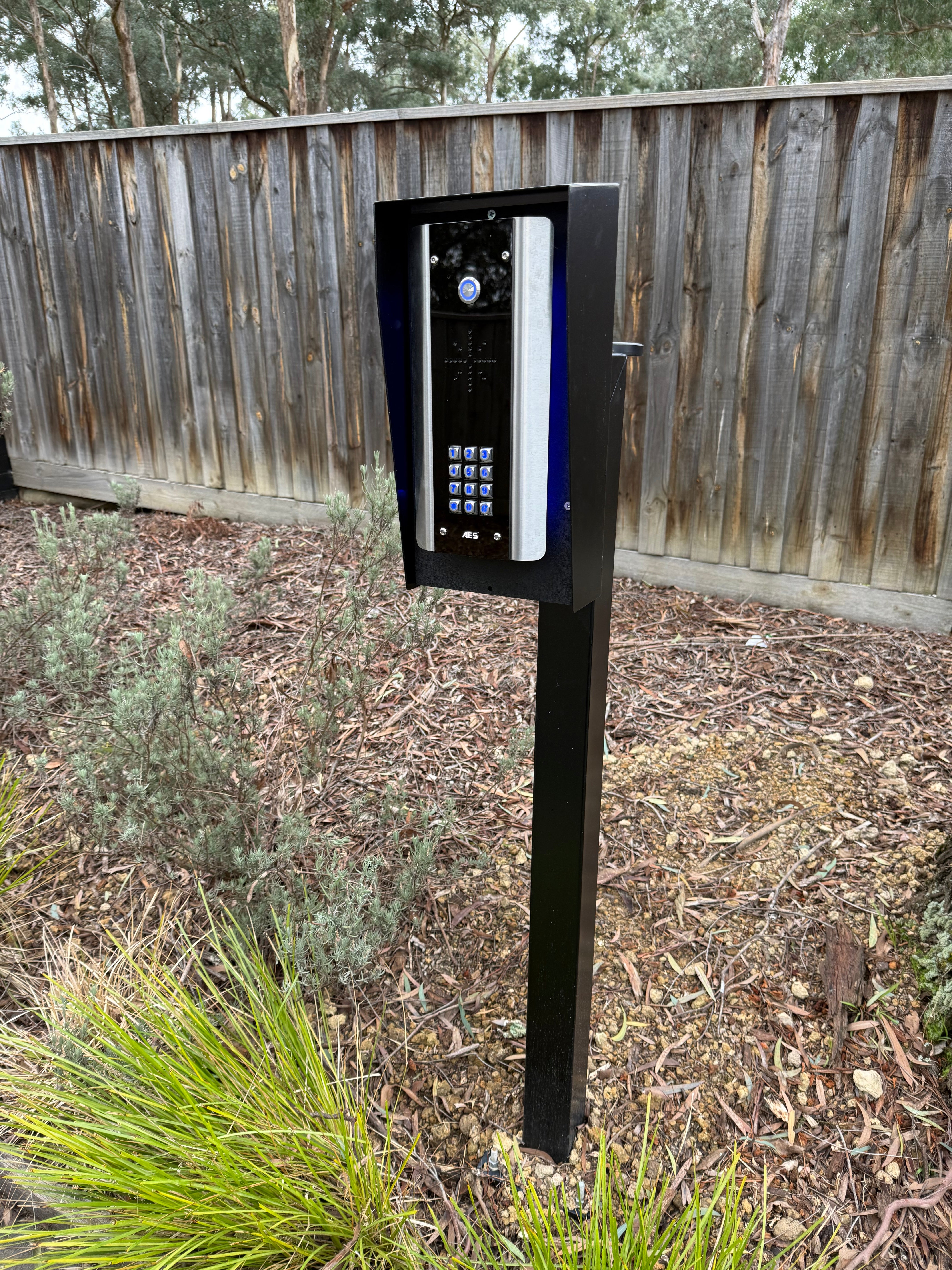 Keypad Or Intercom Gooseneck Stand - Bolt Down