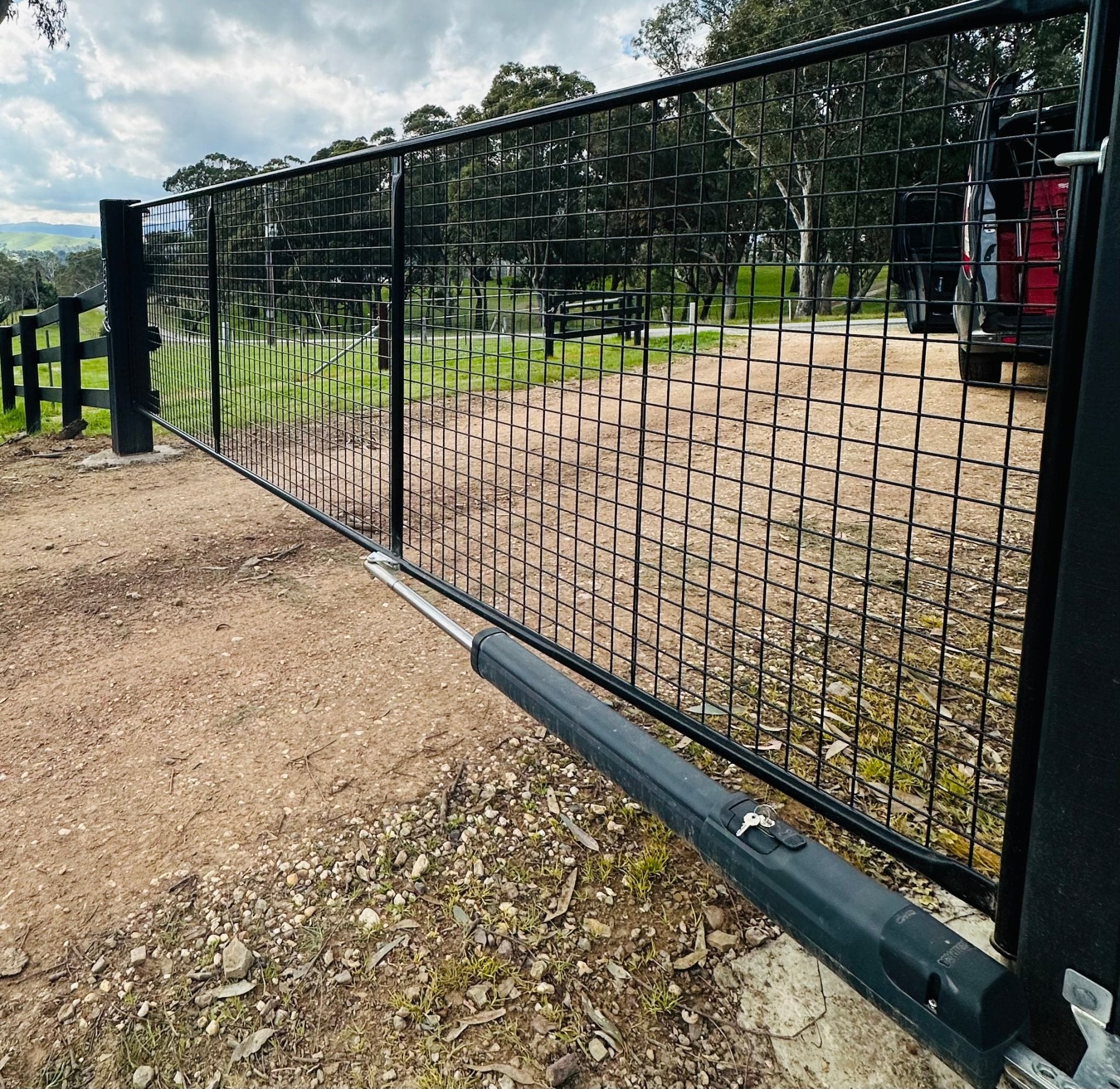 Beninca Tom 50 Single Swing Gate Linear Motor - Powered Gates Australia